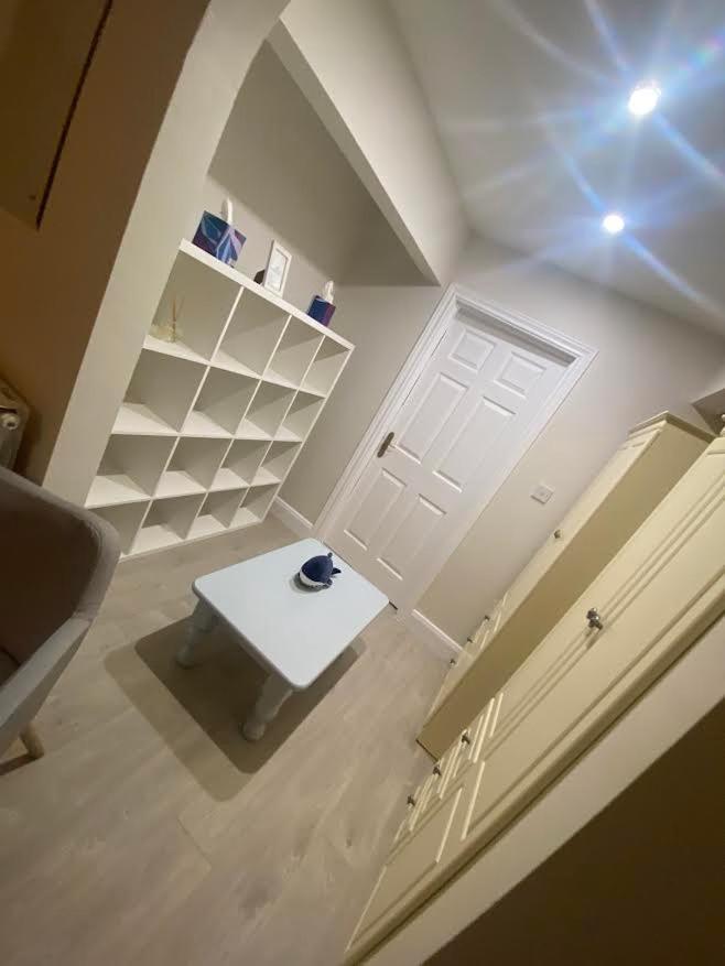 Seaclusion Barna Hotel Барна Екстериор снимка